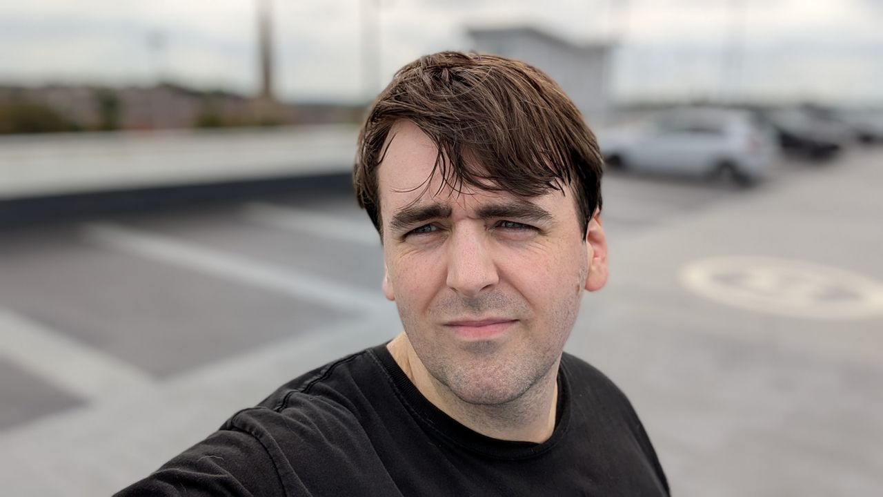 200 photos pixel 9 vs pixel 8a - portrait shots on pixel 9