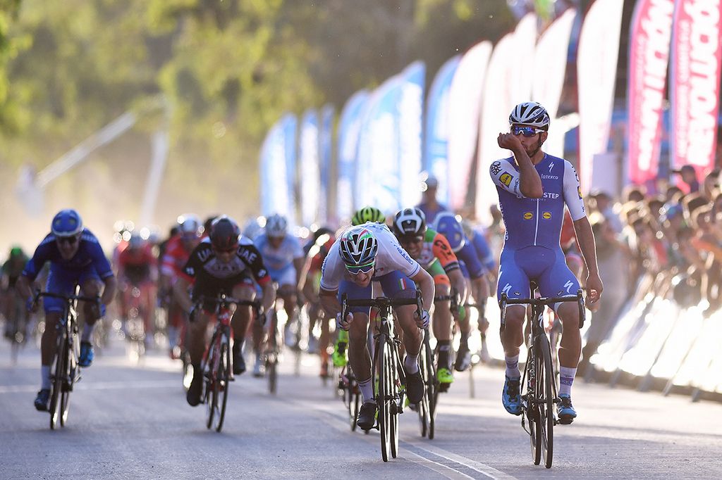 Fernando Gaviria beat out Elia Viviani to stage 4 victory in San Martin