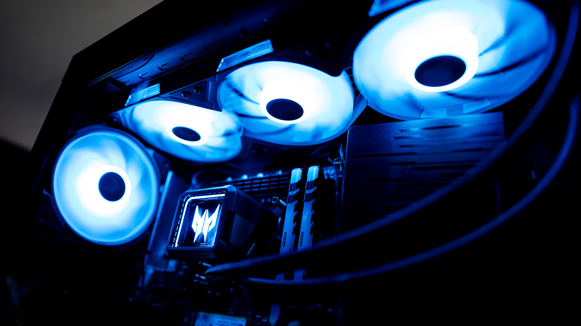 Acer Predator Orion 7000