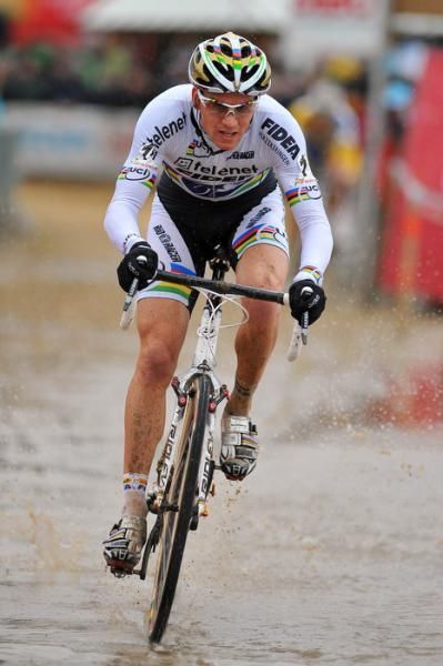 Zdenek Stybar (Telenet-Fidea) in the lead