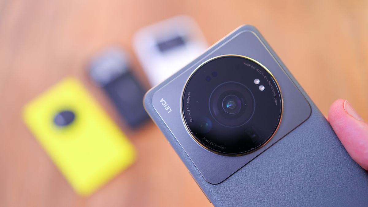 Xiaomi 12S Ultra has an absolutely bonkers camera on the back - Tech