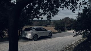 DS 4 on rural road