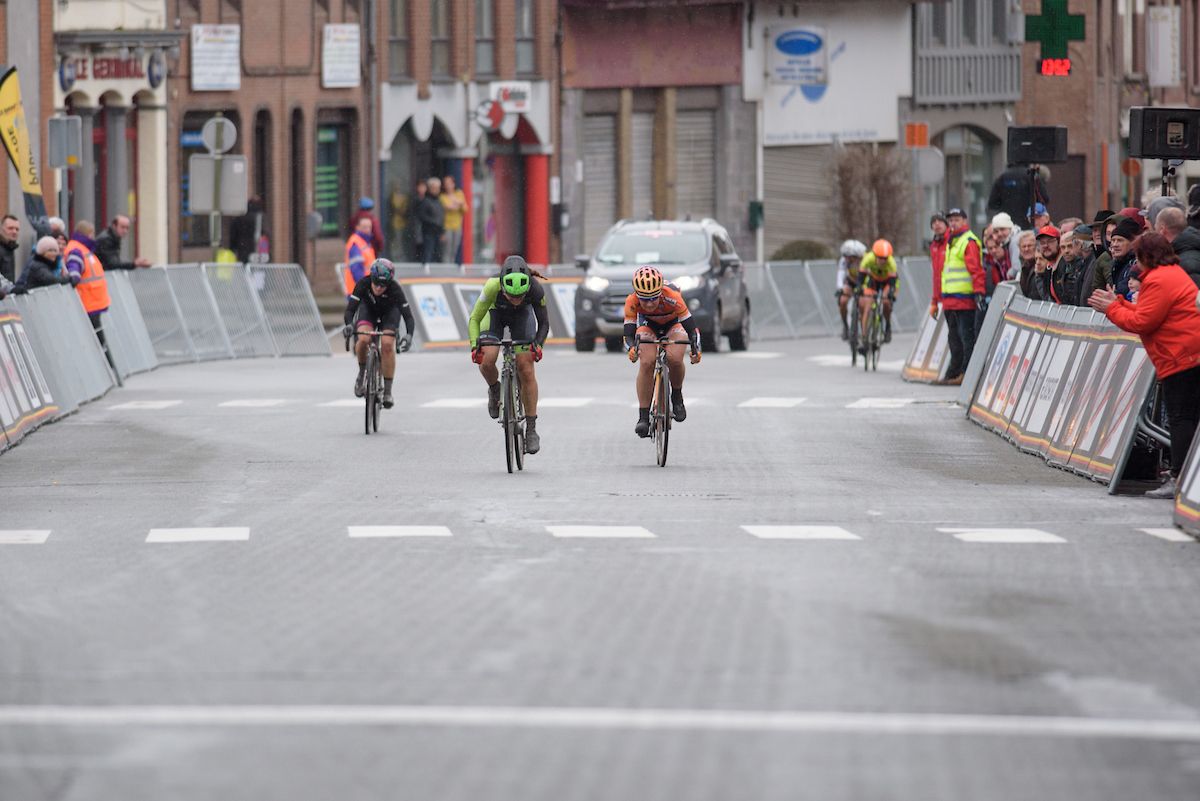 Sheyla Gutierrez (Cylance) lets out her sprint in the uphill finish at the 112.8 km Le Samyn des Dames