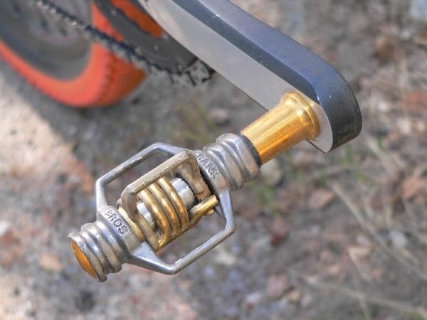 Crank Brothers' featherweight Egg Beater Four Ti pedals