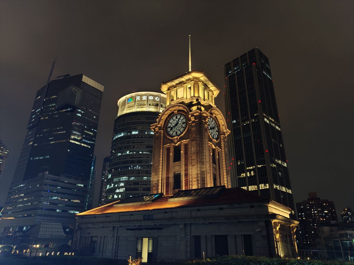 OPPO Find X9 Pro camera testing in Shanghai, China