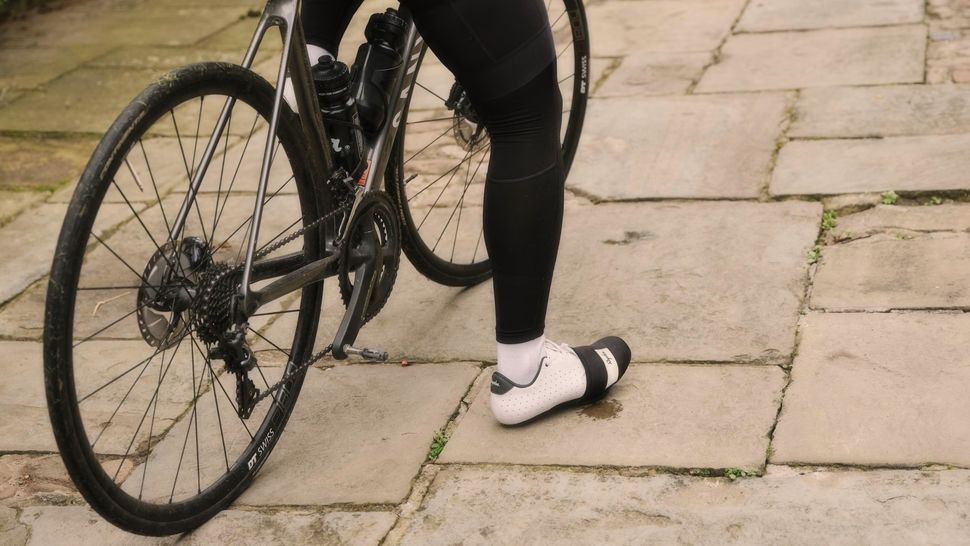 Best leg warmers for cycling extend the life of your bib shorts