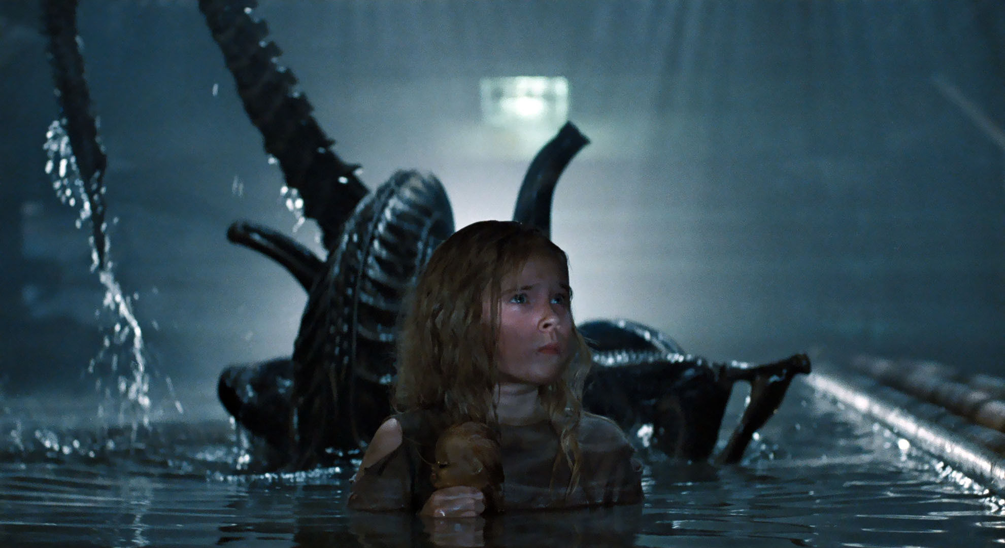 Screenshot from the sci-fi movie Aliens (1986)