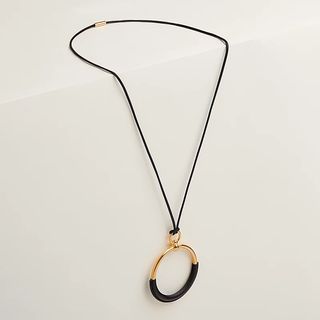 loop pendant necklace