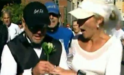 Raymond Donaldson and Mary Martin never lost pace as they said their vows and exchanged rings at the 22 mile mark of the New York City marathon.