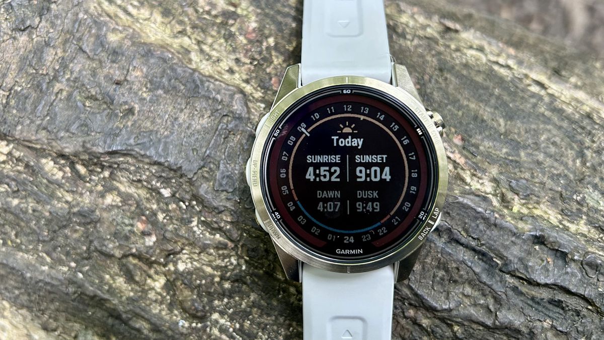 Garmin Fenix 7 Pro handson — A new heart rate sensor and a builtin