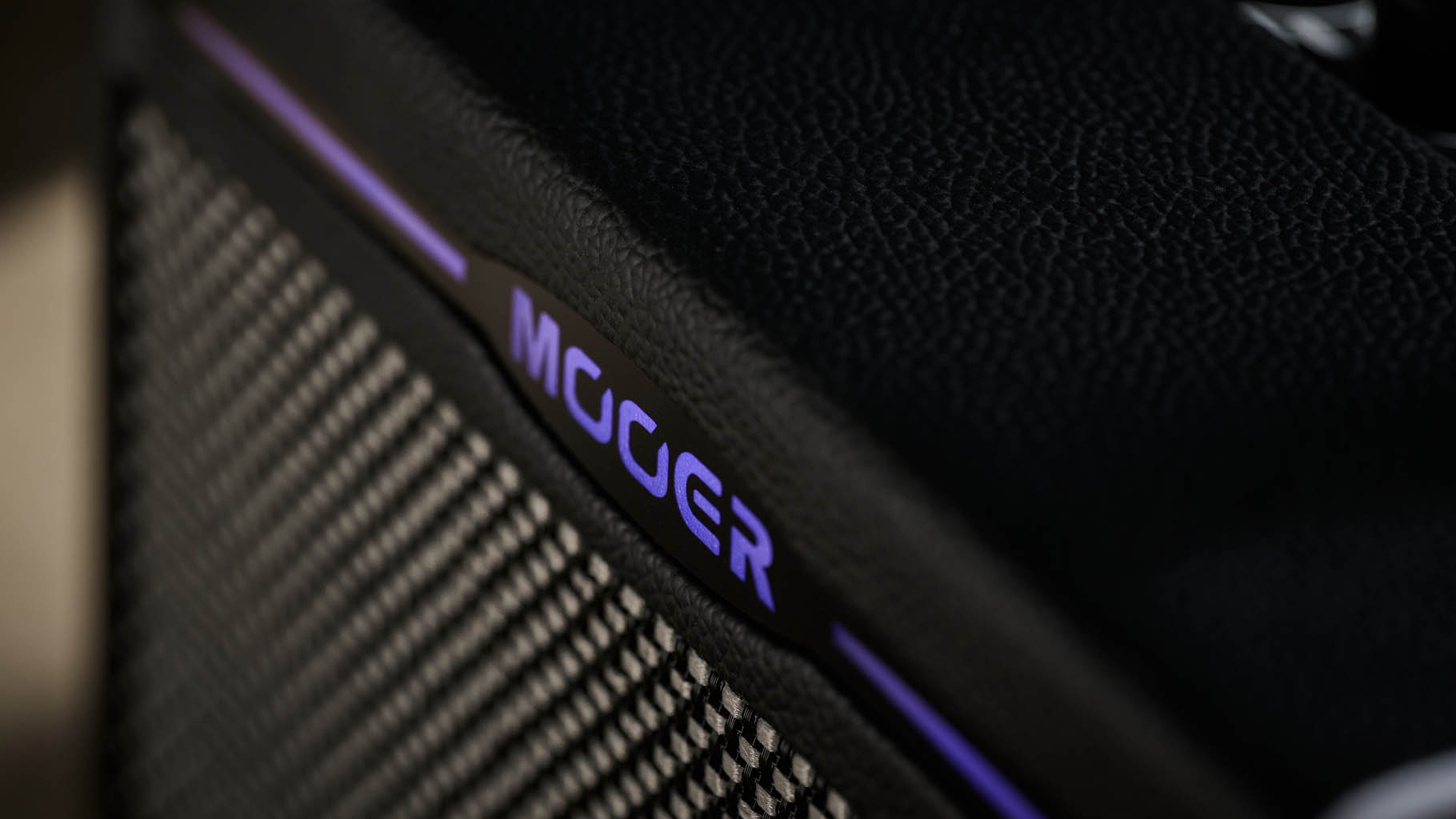Mooer Audio SD 10i Intelligent Amp: the new desktop amp is a packed with features and sounds and has a logo that lights up when switched on.