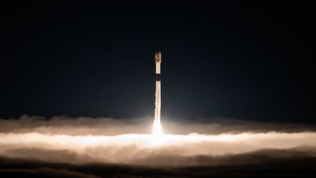 A SpaceX Falcon 9 rocket launches 27 Starlink internet satellites from California's Vandenberg Space Force Base on Aug. 22, 2026.