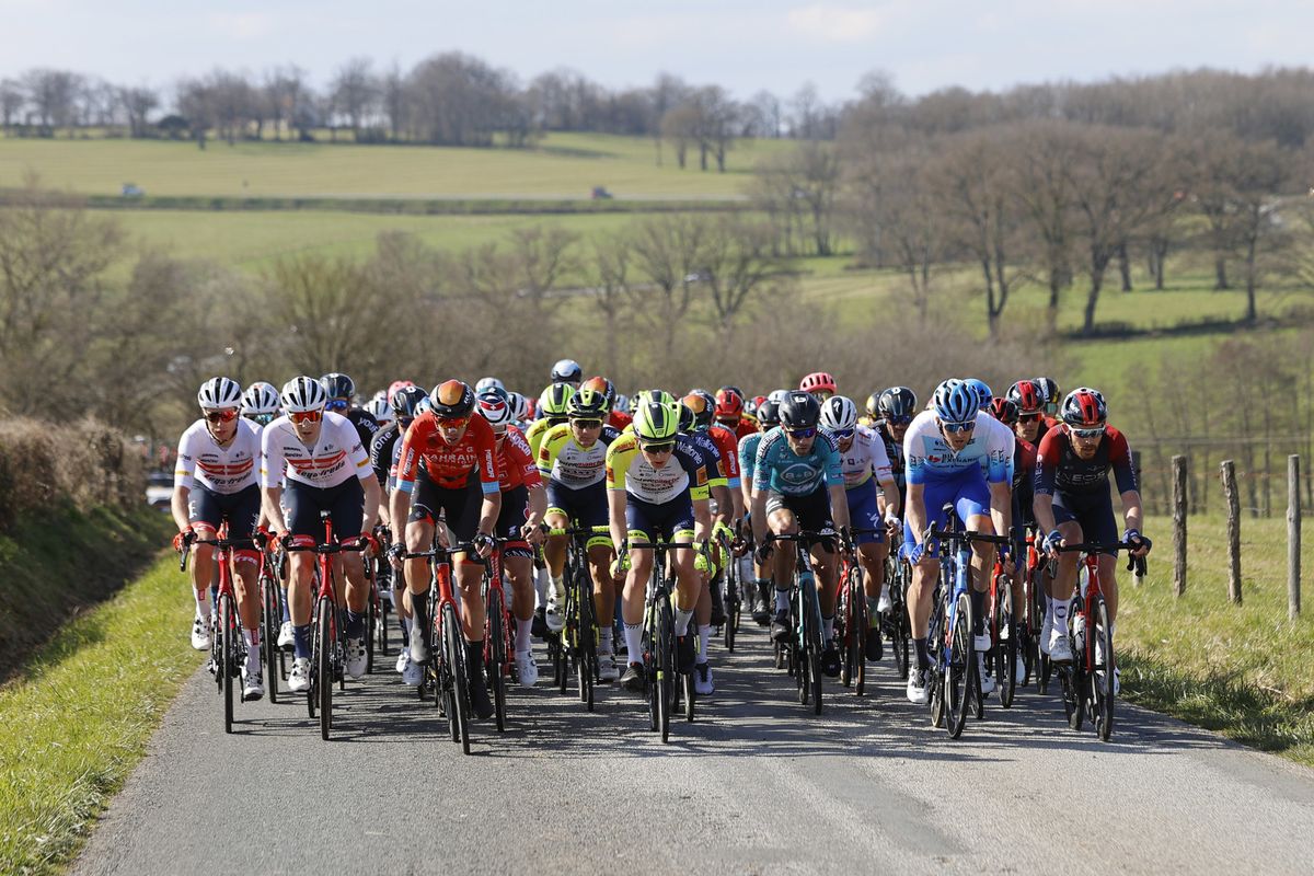Paris Nice 2022 - 80th Edition - 3rd stage Vierzon - Dun le Palestel 190,8 km - 08/03/2022 - Alex Kirsch (LUX - Trek - Segafredo) - Otto Vergaerde (BEL - Trek - Segafredo) - Domen Novak (SLO - Bahrain Victorious) - Intermarch&Atilde;&copy; - Wanty - Gobert Mat&Atilde;&copy;riaux - B&amp;B Hotels - KTM - Luke Durbridge (AUS - Team BikeExchange - Jayco) - Luke Rowe (GBR - INEOS Grenadiers) - photo Luis Angel Gomez/SprintCyclingAgency&Acirc;&copy;2022