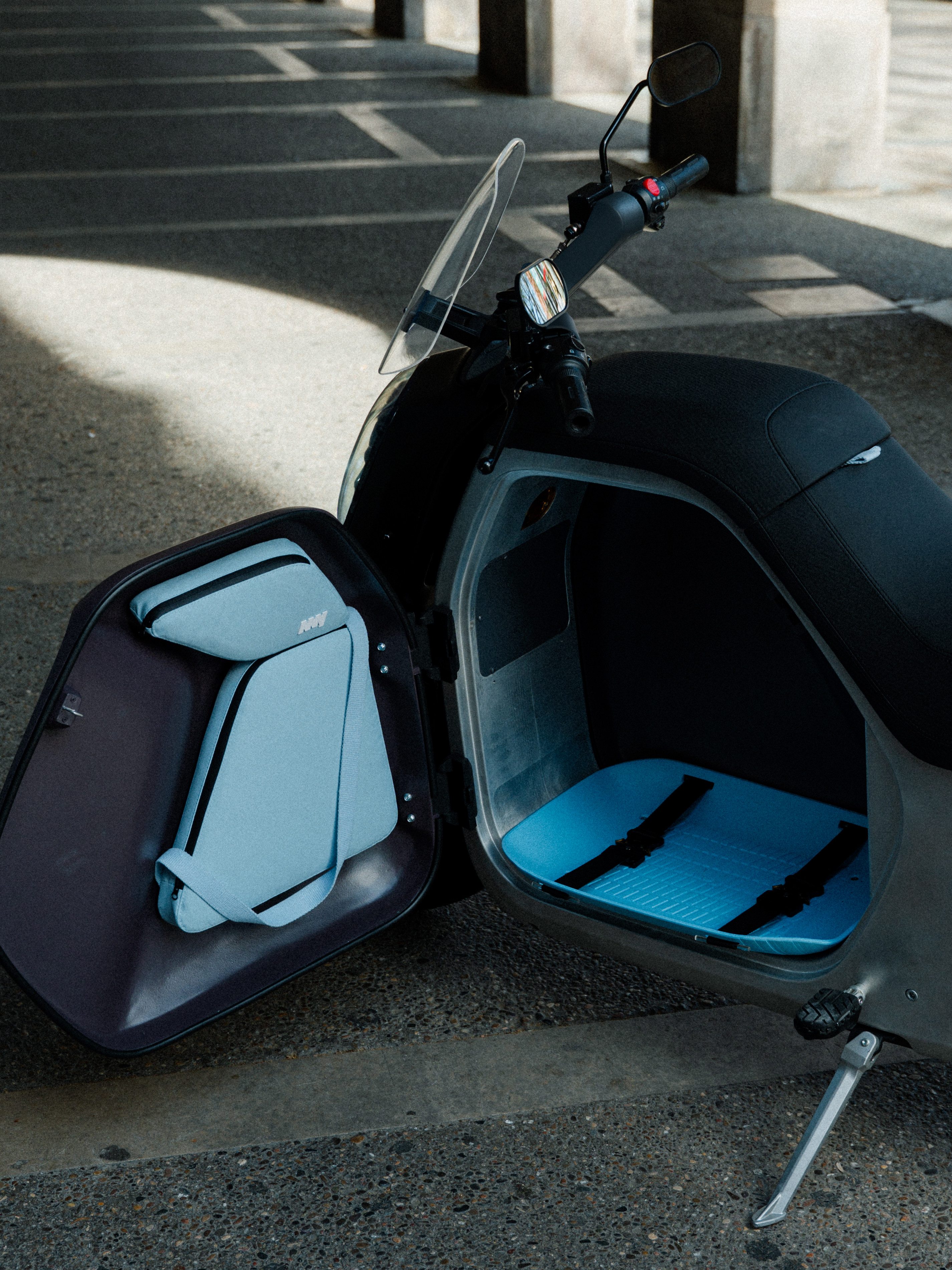 The 120-litre cargo compartment of the LUV1