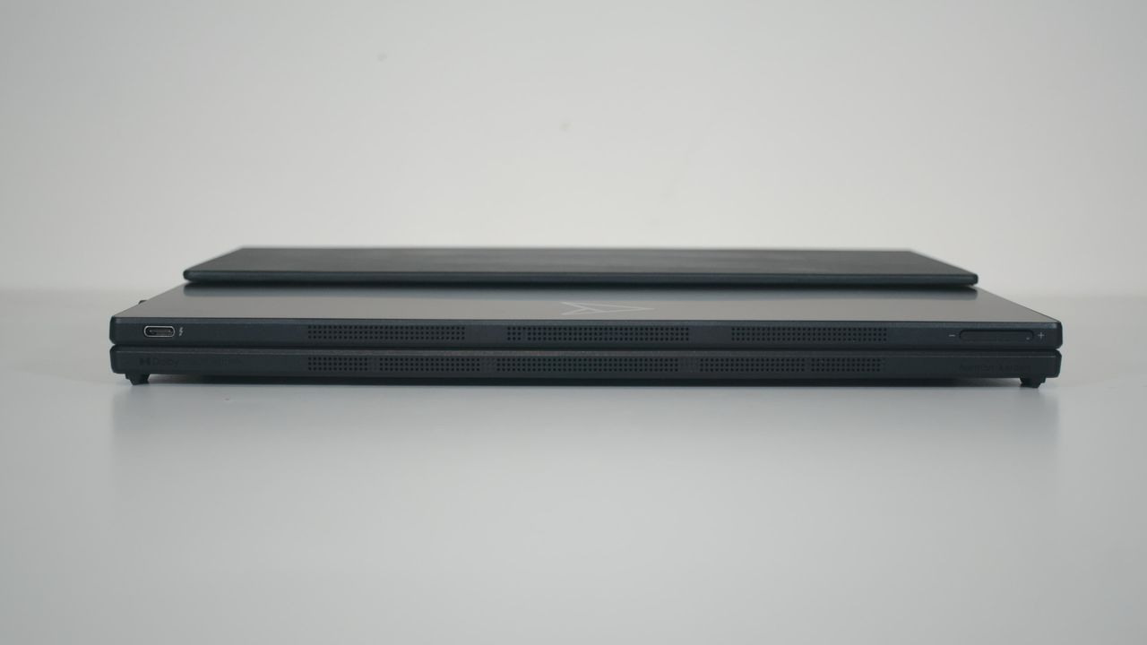 ASUS Zenbook 17 Fold (UX9702)
