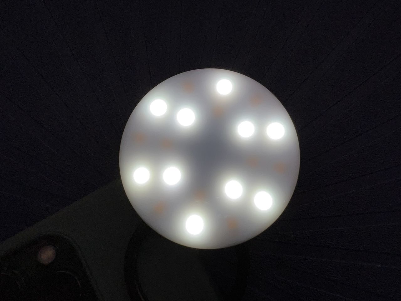 Sonix Maglink Pop Up Selfie Light Cool