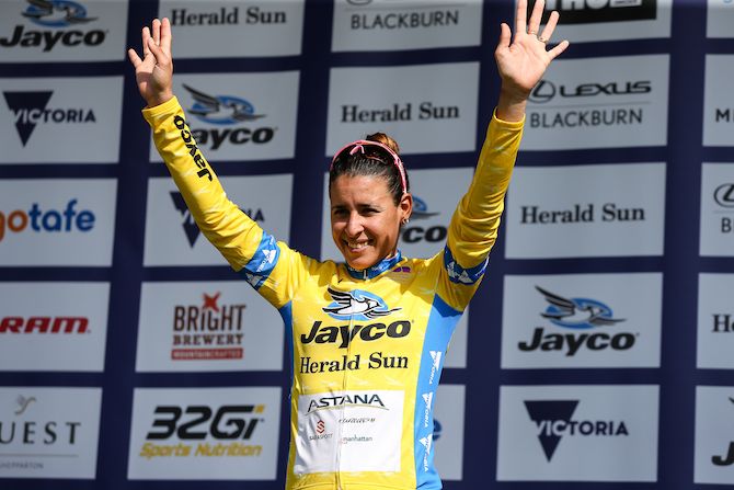 Astana&rsquo;s Arlenis Sierra enjoys the applause after taking the yellow leader&rsquo;s jersey
