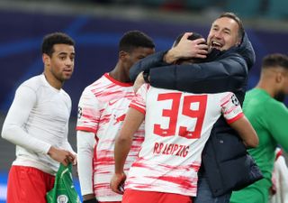 Interim coach Achim Beierlorzer (right) celebrated an impressive Leipzig performance