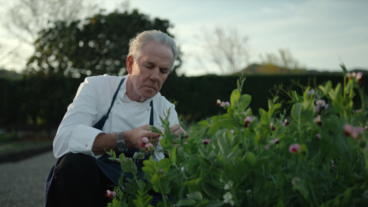 Thomas Keller in Chef's Table: Legends.