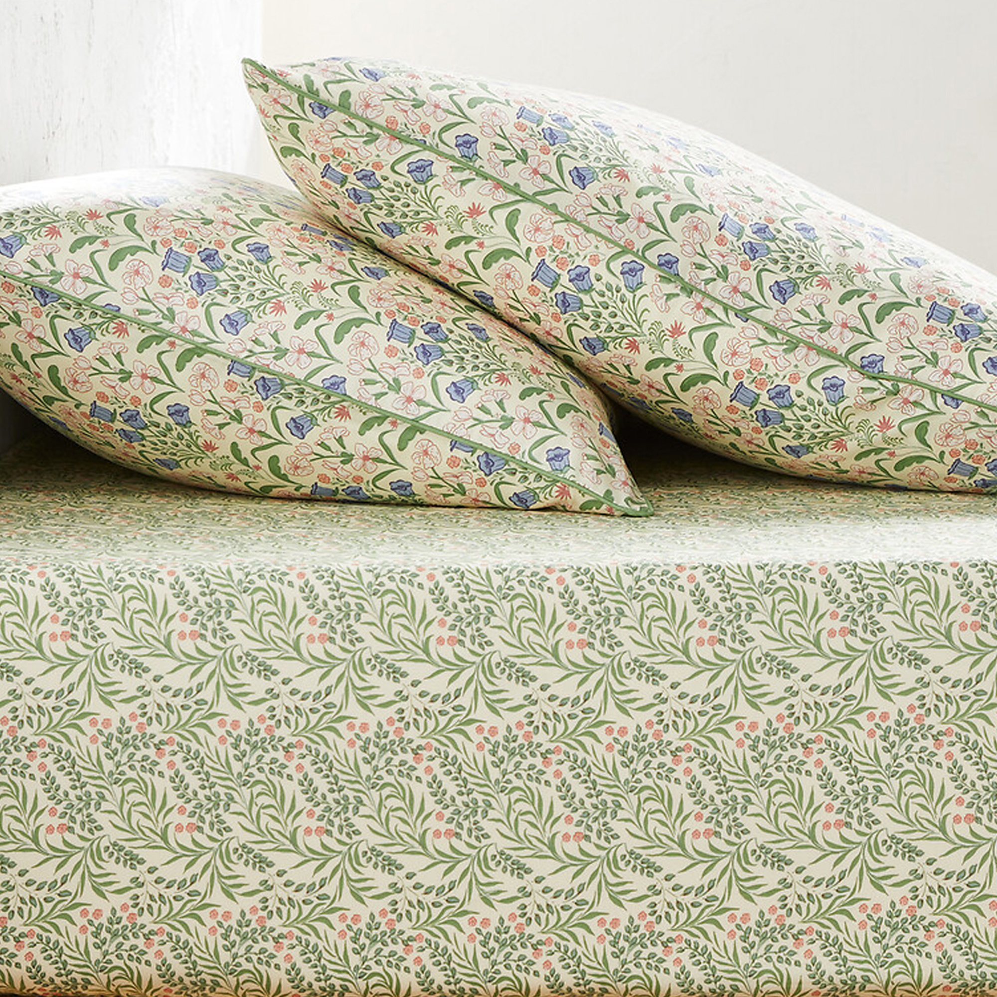 La Redoute floral fitted sheet