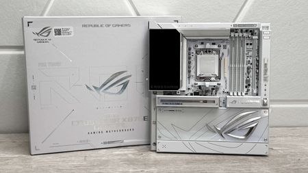 Asus ROG Crosshair X870E Glacial motherboard