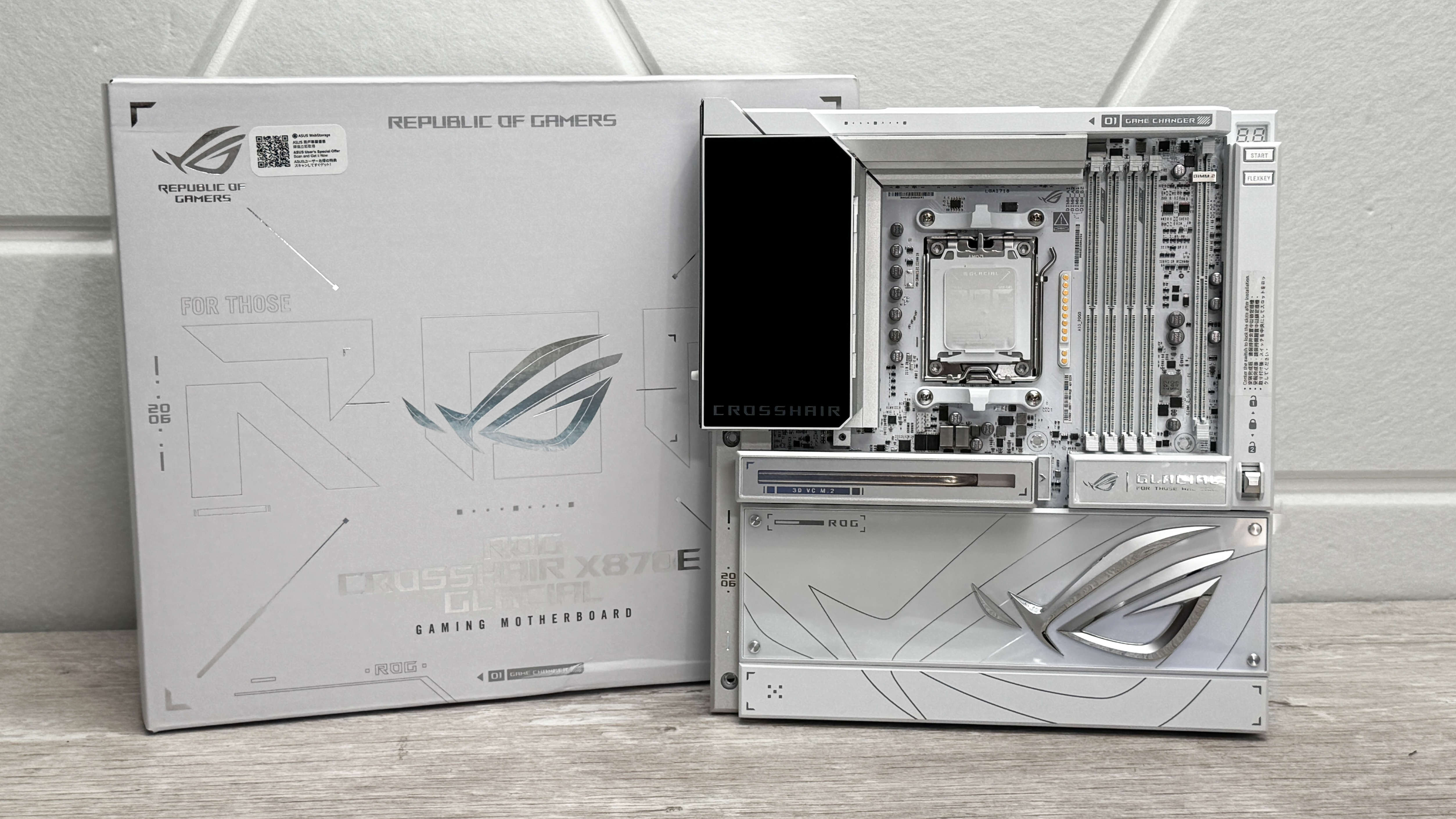 Asus ROG Crosshair X870E Glacial motherboard