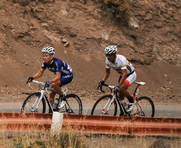 Didier Chaparro Comcel &ndash; Coldeportes) and F&eacute;lix Cardenas (Shimano GW)