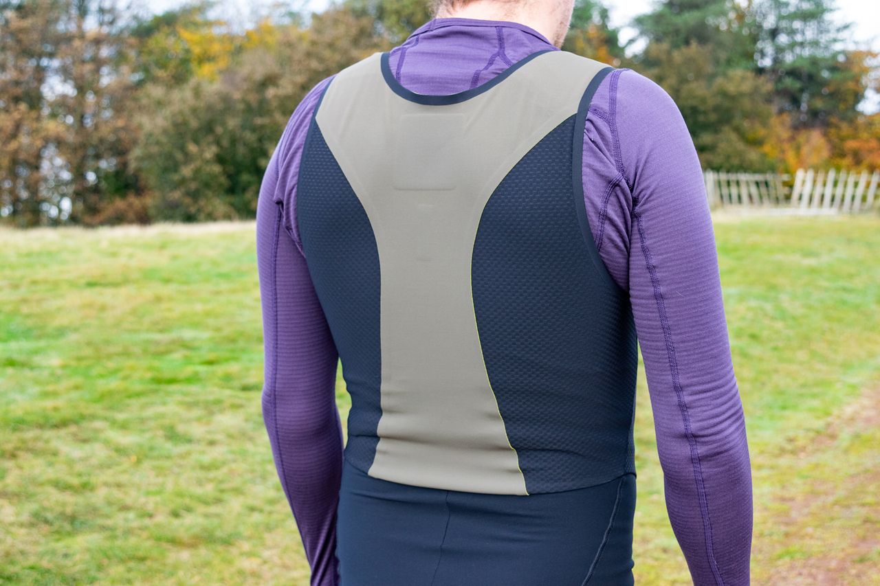 A man wearing a pair of Nalini Ergo X Warm winter bibtights