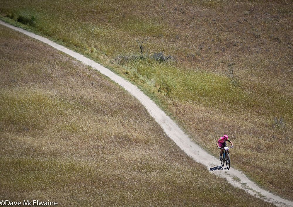 A lone Stan&rsquo;s NoTubes rider found herself in &ldquo;no woman&rsquo;s land&rdquo; at the end of lap one