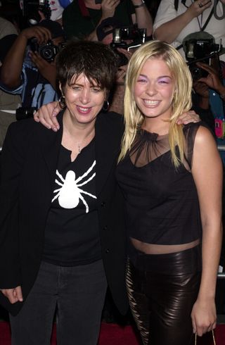 Dancing in the moonlight, Warren and LeAnn Rimes at the premier of Coyote Ugly