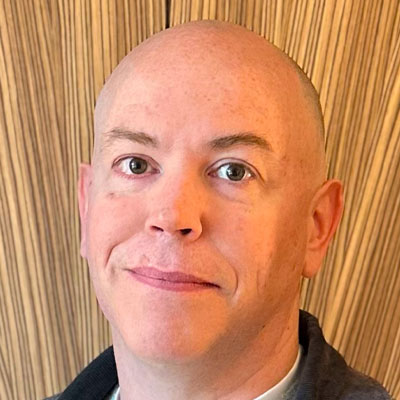 headshot of Simon Bones a sustainable heating expert