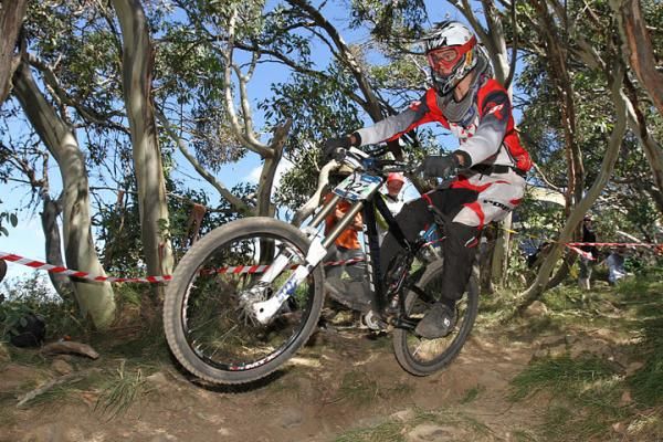 James Murphy in the U19 men's race