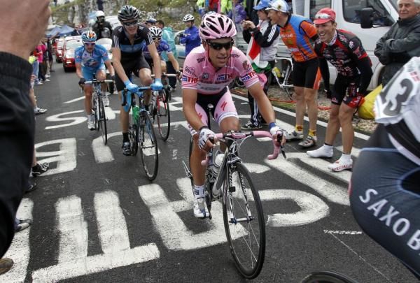 Richie Porte (Saxo Bank) tried hard to hold onto the pink jersey