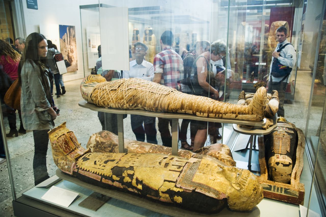 Mummies displayed in British Museum.