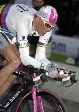 Jan Ullrich in the Vuelta prologue in 2000.