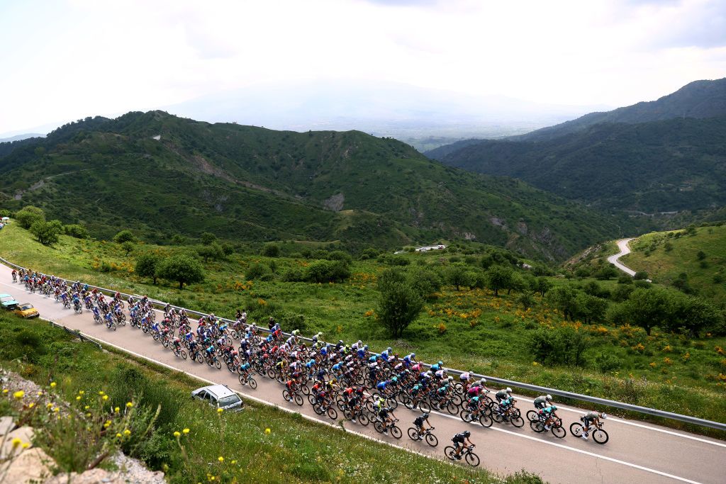 MESSINA ITALY MAY 11 A general view of the peloton beginning to climb the Portella Mandrazzi 1125m during the 105th Giro dItalia 2022 Stage 5 a 174km stage from Catania to Messina Giro WorldTour on May 11 2022 in Messina Italy Photo by Michael SteeleGetty Images