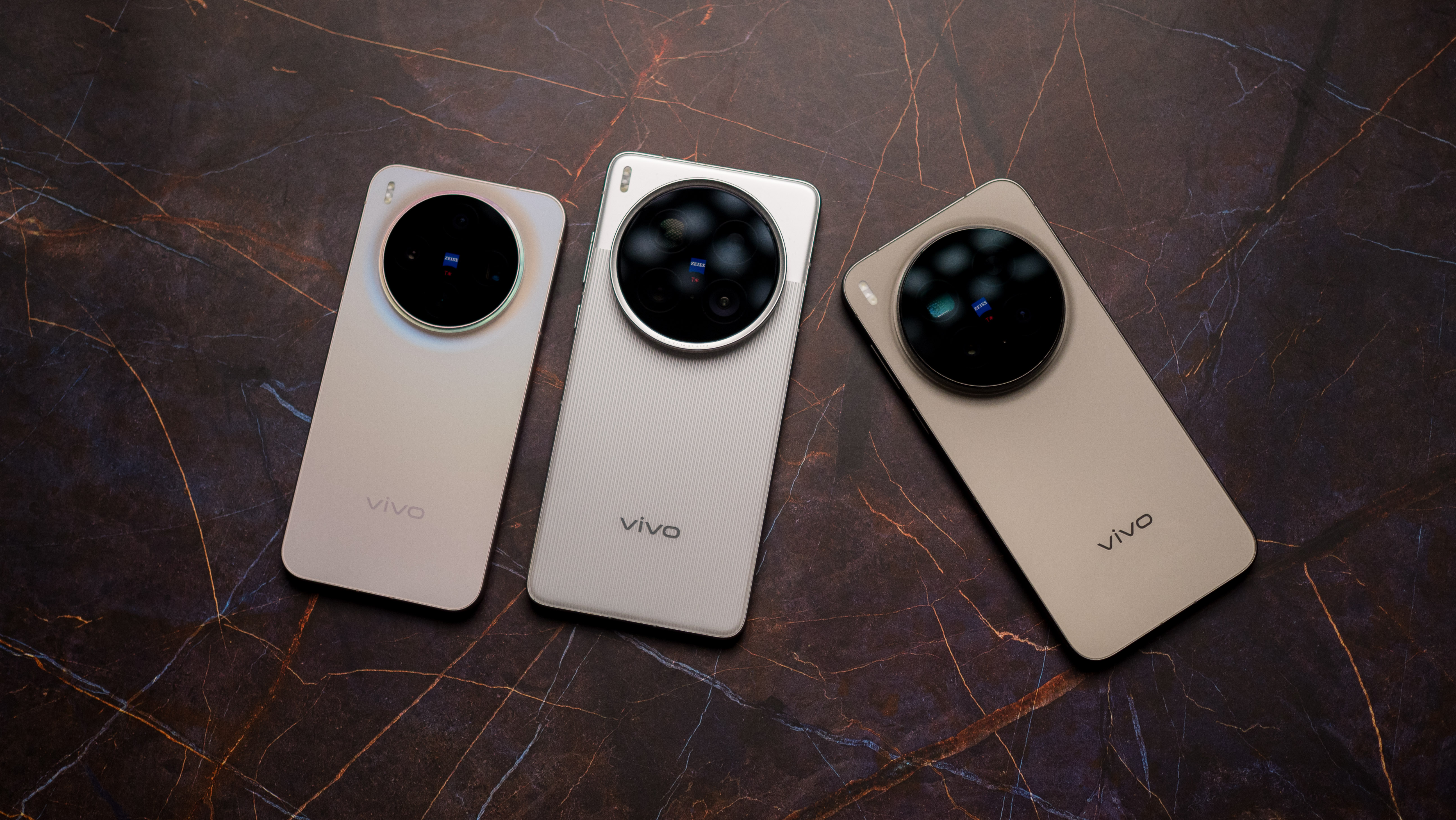 Vivo X300, X300 Pro, and X200 Ultra