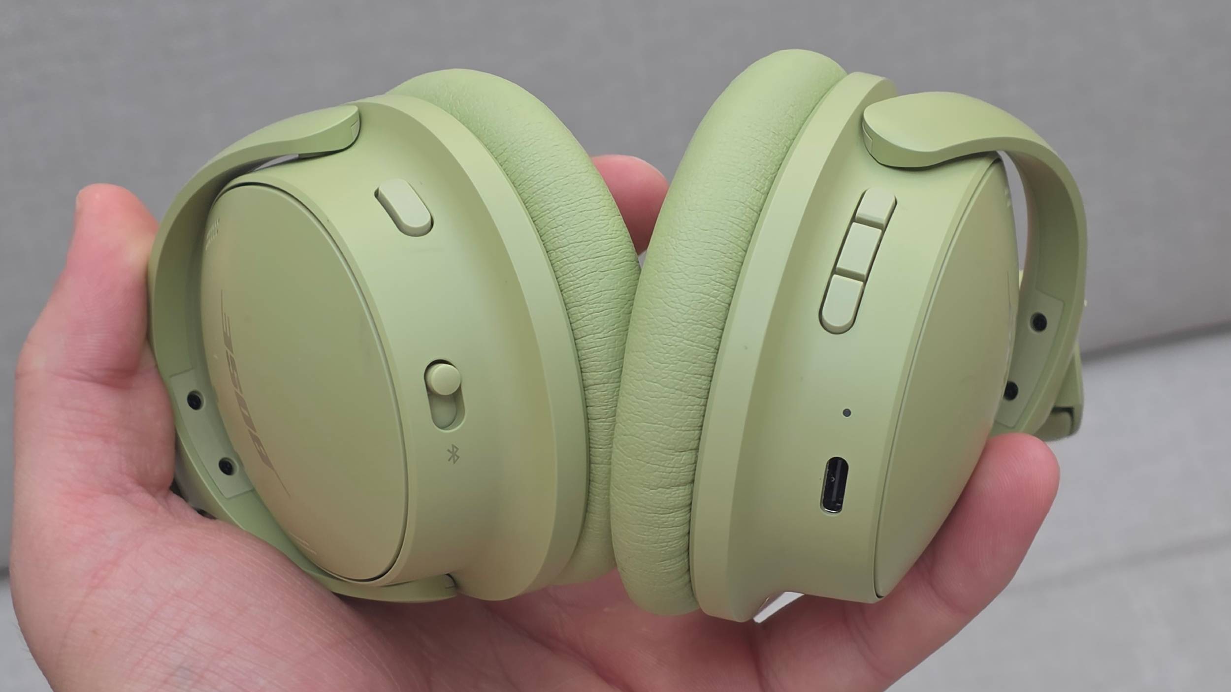 The bottoms of the cups of the Bose QuietComfort Headphones (2n.d Gen)