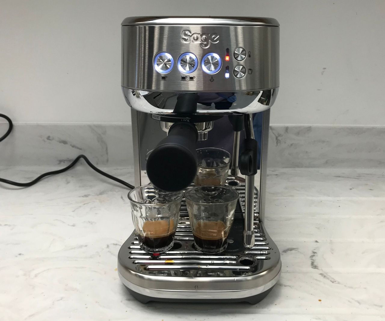 Breville Bambino Plus pulling espressos