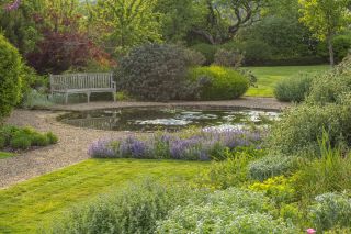 Circular pool