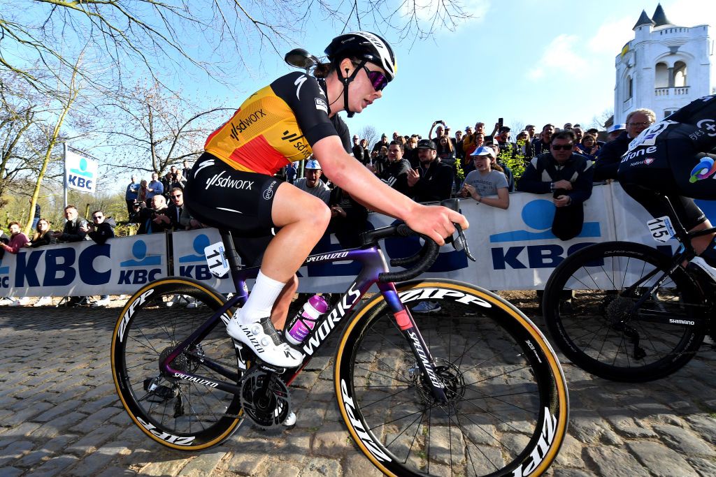 WEVELGEM BELGIUM MARCH 27 Lotte Kopecky of Belgium and Team SD Worx competes through Kemmelbergweg cobblestones sector during the 11th GentWevelgem In Flanders Fields 2022 Womens Elite a 159km one day race from Ypres to Wevelgem GWEwomen UCIWWT on March 27 2022 in Wevelgem Belgium Photo by Luc ClaessenGetty Images