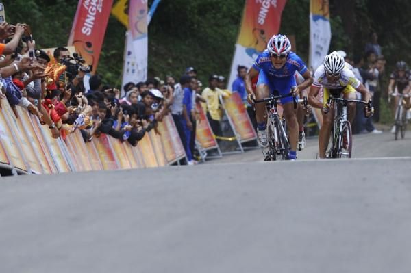 Yasuharu Nakajima accelerated to finish line
