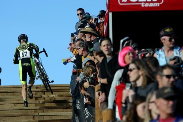 A good sized crowd lined the stairs.
