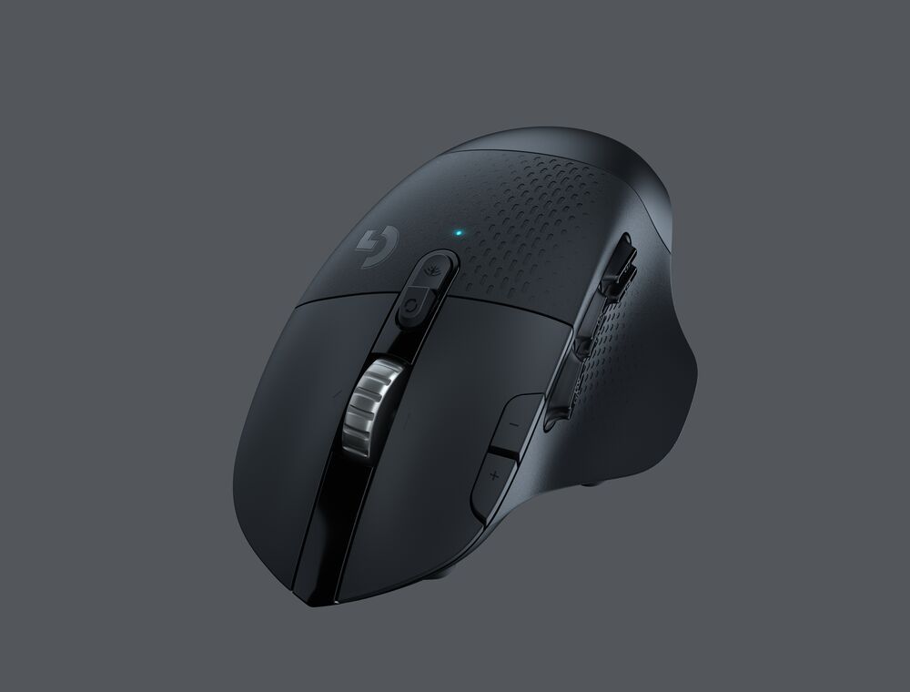 Logitech G604 Lightspeed Gaming Mouse Packs Six Thumb Macros Tom S Hardware