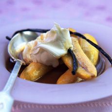 Phil Vickery-bananas with toffee vanilla sauce-banana recipes-phil vickery recipes-woman and home