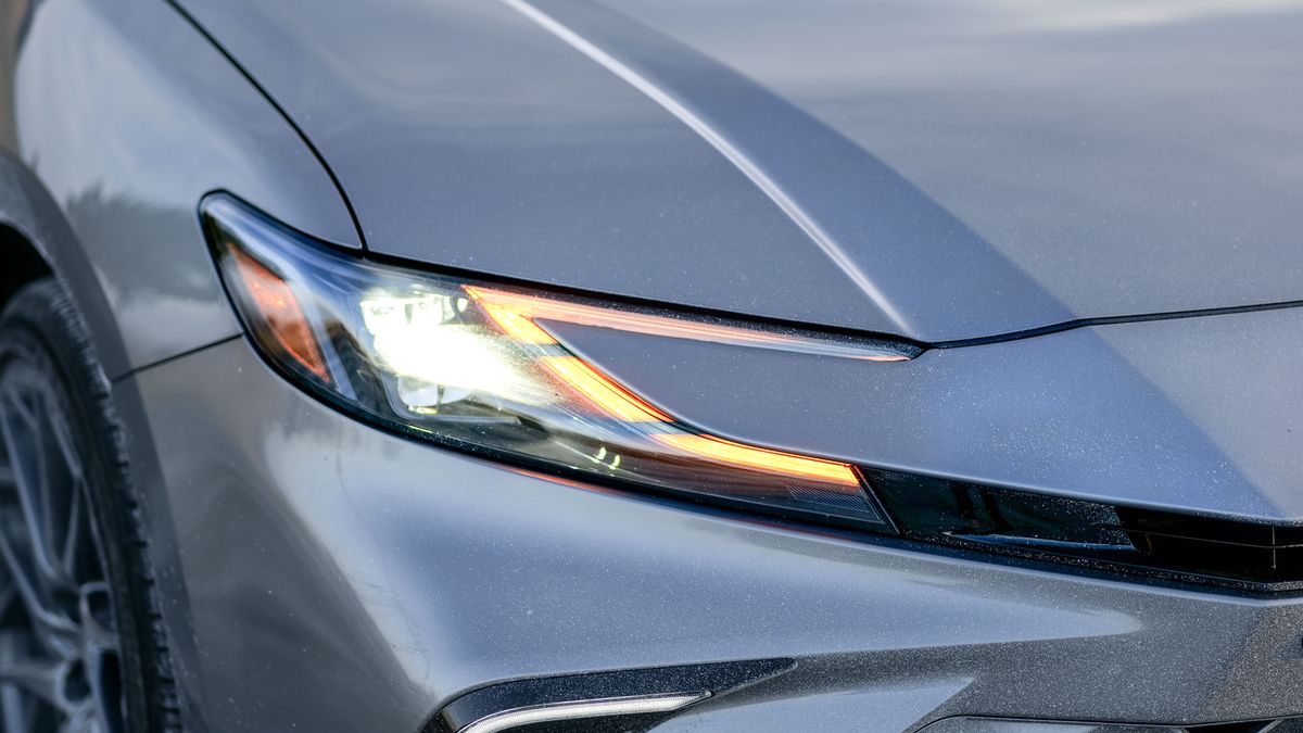 2025 Toyota Camry Hybrid XSE test drive review.