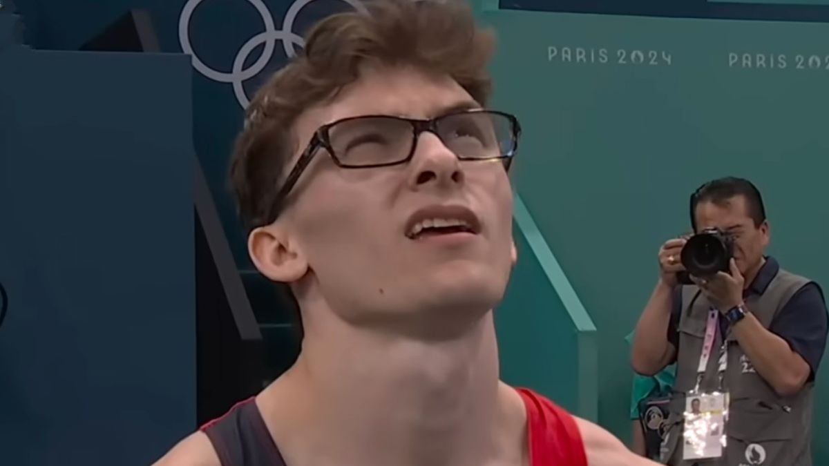 Stephen Nedoroscik awaiting the results of his pommel horse routine