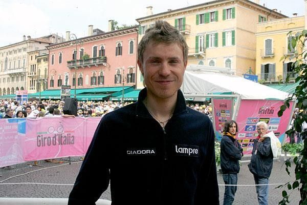 Cunego is popular in Italy and nobody was really mad at him to skip the Giro.