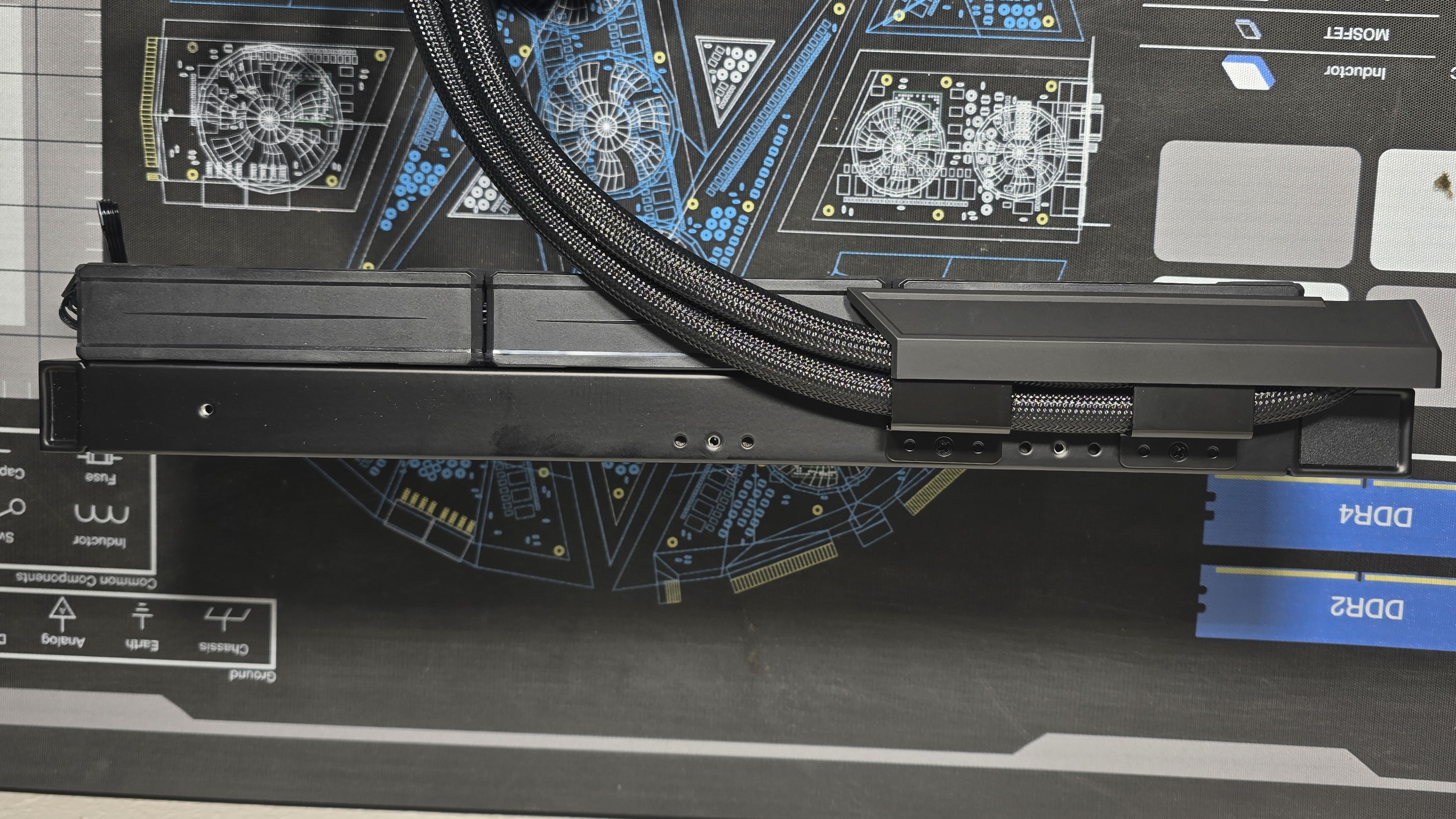 Lian Li Hydroshift LCD 360S