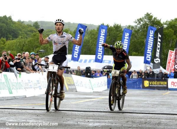 Nino Schurter (Scott Swisspower) outsprints Jose Hermida (Multivan Merida) for the win in Mont-Sainte-Anne